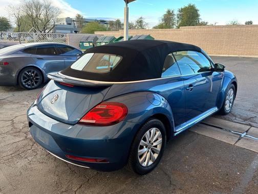 2018 Volkswagen Beetle 2.0T S