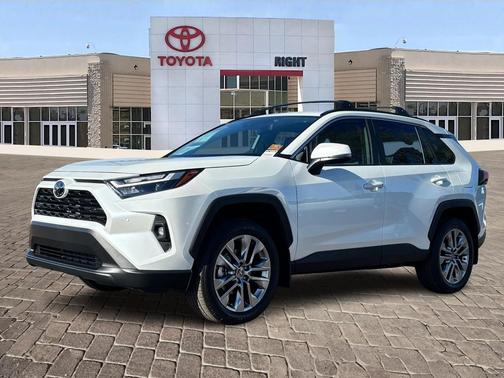 2025 Toyota RAV4 XLE Premium