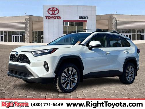 2025 Toyota RAV4 XLE Premium