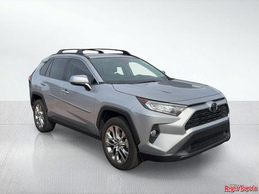 2020 Toyota RAV4 XLE Premium