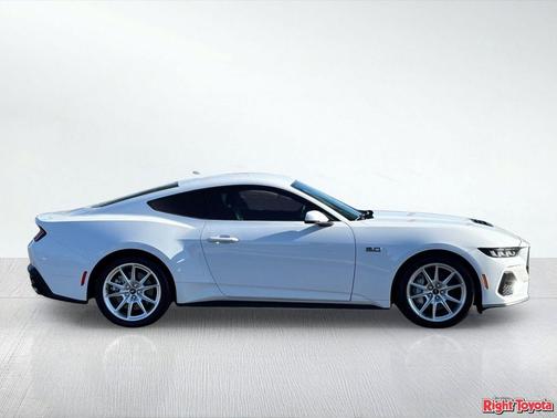Oxford White 2024 Ford Mustang GT Premium