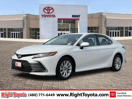 2024 Toyota Camry LE