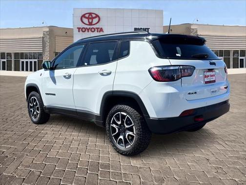 2024 Jeep Compass Trailhawk