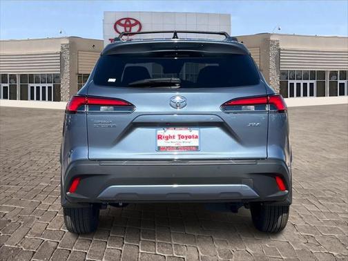 2025 Toyota Corolla Cross XLE