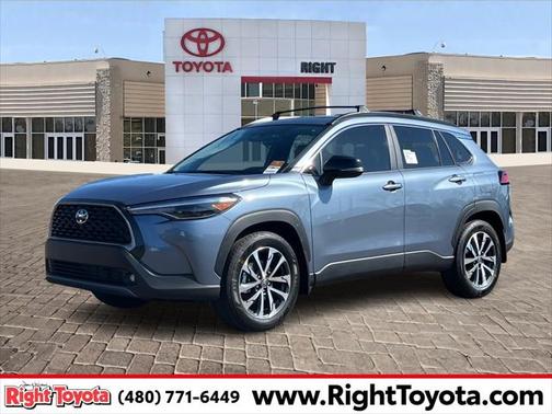 2025 Toyota Corolla Cross XLE