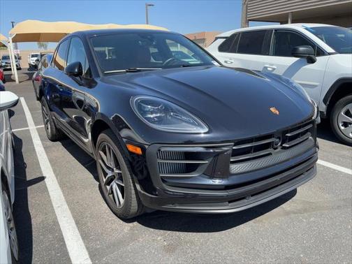 2023 Porsche Macan Base