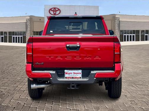 0u5 2025 Toyota Tacoma SR5