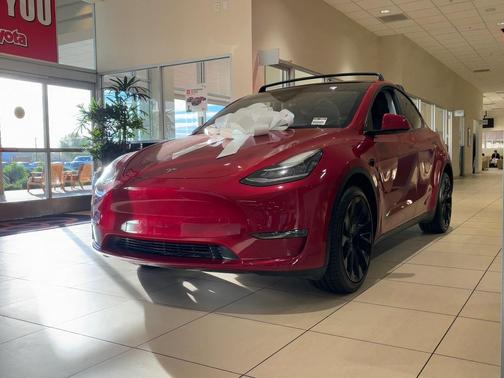 2023 Tesla Model Y Long Range Dual Motor All-Wheel Drive