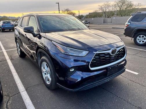 2025 Toyota Highlander LE