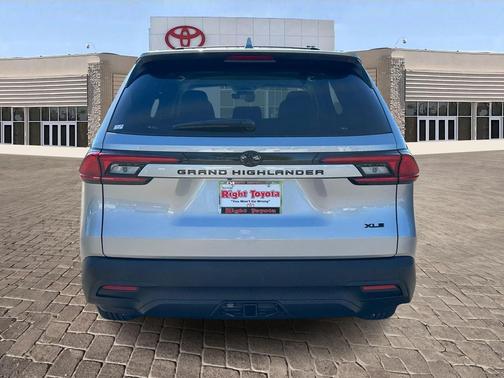 2026 Toyota Grand Highlander XLE
