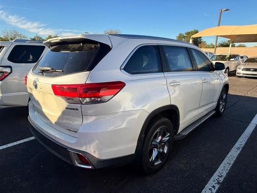 2017 Toyota Highlander Hybrid Platinum