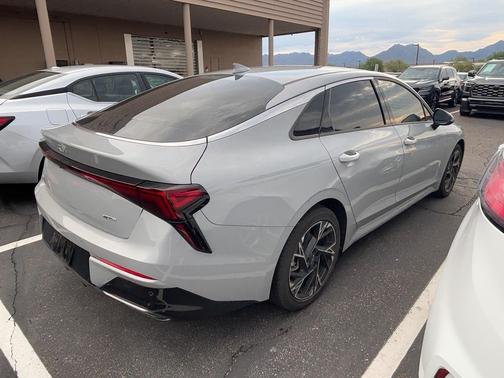 2025 Kia K5 GT-Line