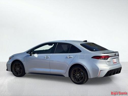 Classic Silver Metallic 2024 Toyota Corolla SE