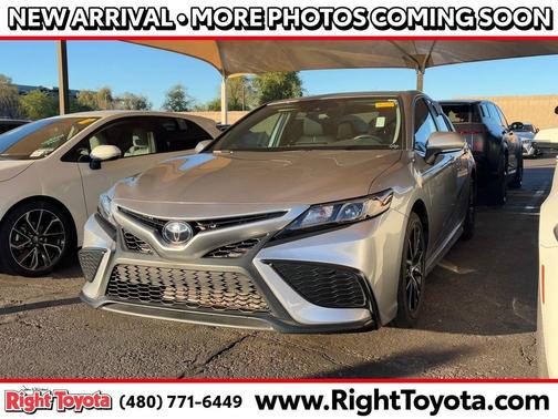 2022 Toyota Camry SE