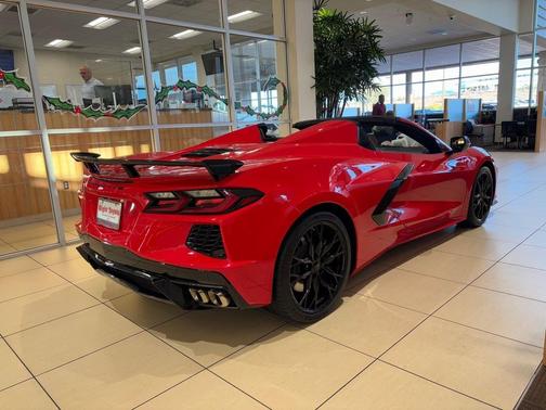 2025 Chevrolet Corvette Stingray w/2LT