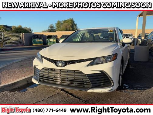 2024 Toyota Camry LE