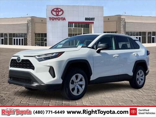 2024 Toyota RAV4 LE