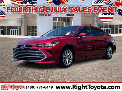 2021 Toyota Avalon Hybrid XLE Plus