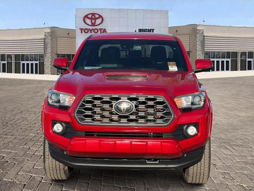 2020 Toyota Tacoma TRD Sport