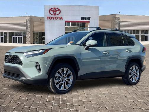 2022 Toyota RAV4 XLE Premium