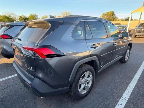 2020 Toyota RAV4 Hybrid LE