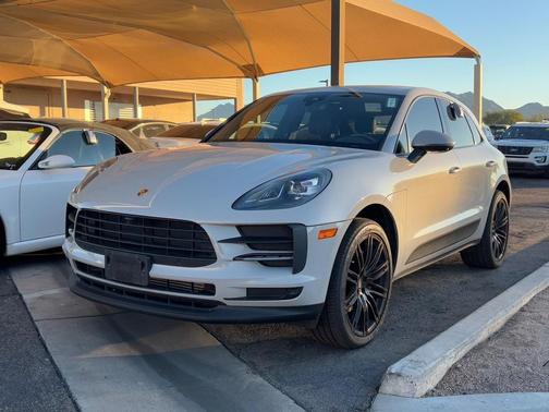 2021 Porsche Macan Base