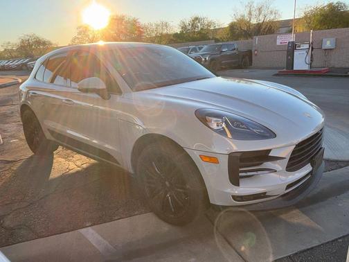 2021 Porsche Macan Base