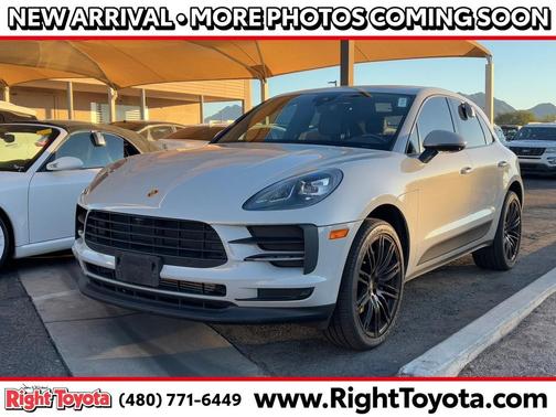 2021 Porsche Macan Base