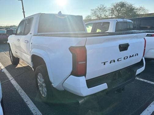 2024 Toyota Tacoma SR5