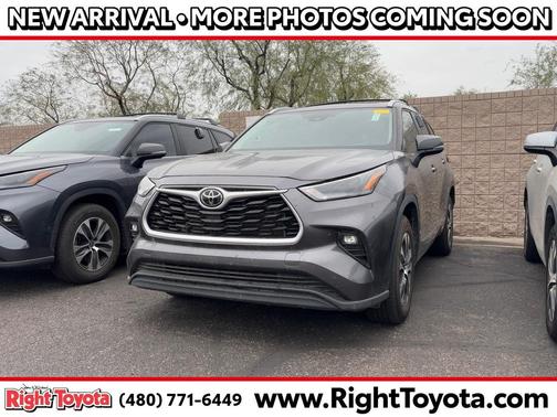 2023 Toyota Highlander XLE