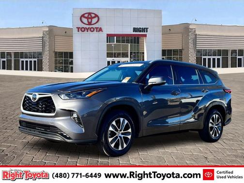 2023 Toyota Highlander XLE