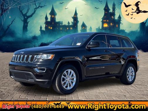 2022 Jeep Grand Cherokee Laredo