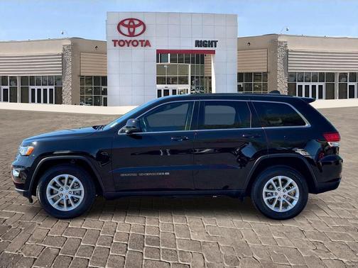 2022 Jeep Grand Cherokee Laredo