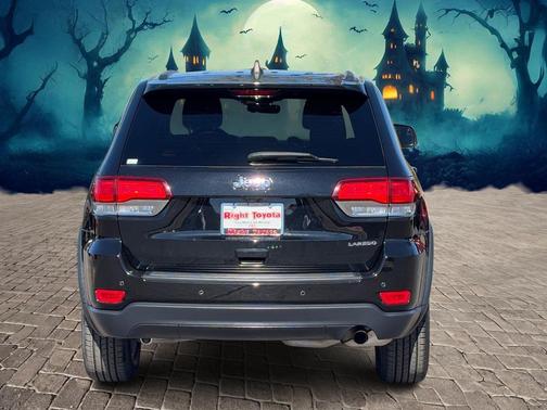 2022 Jeep Grand Cherokee Laredo