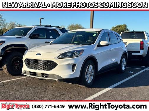 2020 Ford Escape SE