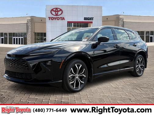 2025 Toyota Crown Signia XLE