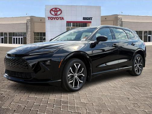 2025 Toyota Crown Signia XLE