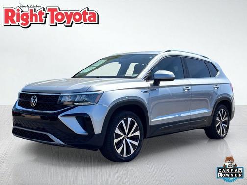 Pyrite Silver Metallic 2022 Volkswagen Taos 1.5T SE