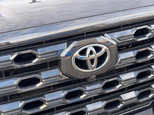 2023 Toyota Tundra Platinum