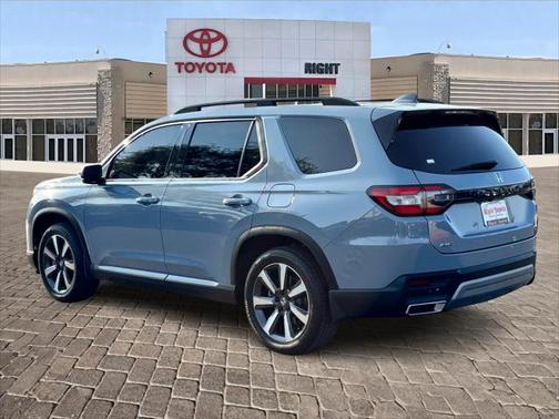 2025 Honda Pilot Touring 8-Passenger