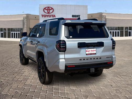2026 Toyota 4Runner Hybrid Platinum