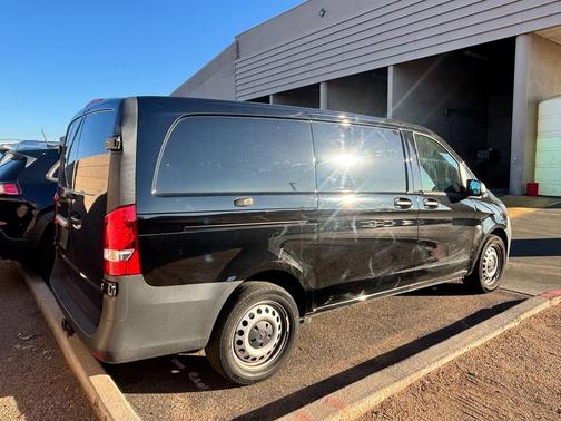 2022 Mercedes-Benz Metris Base