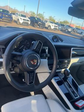Carrara White Metallic 2025 Porsche Macan Macan S