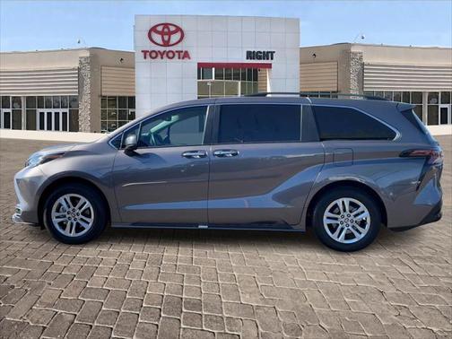 2023 Toyota Sienna XLE 7 Passenger