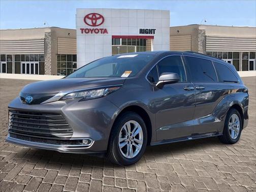2023 Toyota Sienna XLE 7 Passenger
