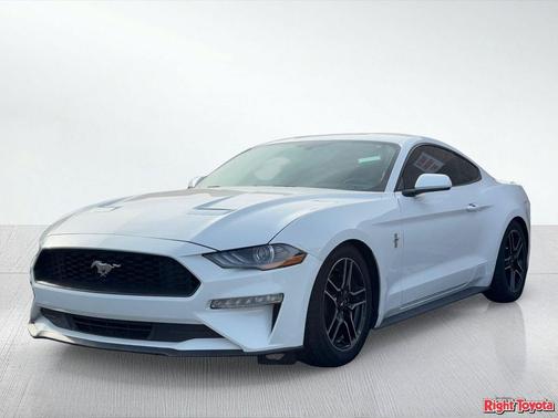 2020 Ford Mustang EcoBoost