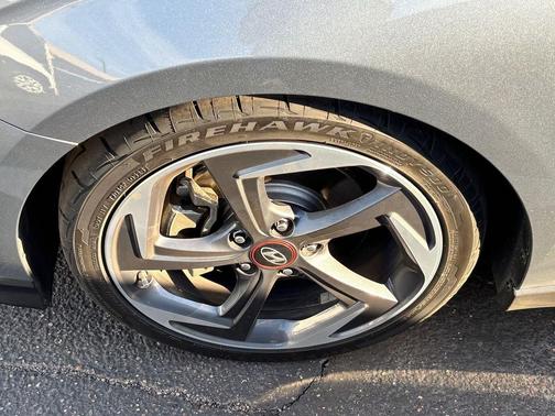 2019 Hyundai Veloster Base