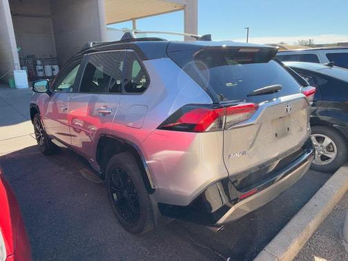 2023 Toyota RAV4 Hybrid SE