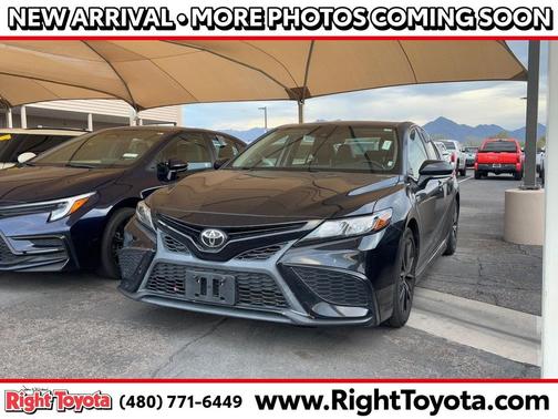 2022 Toyota Camry SE