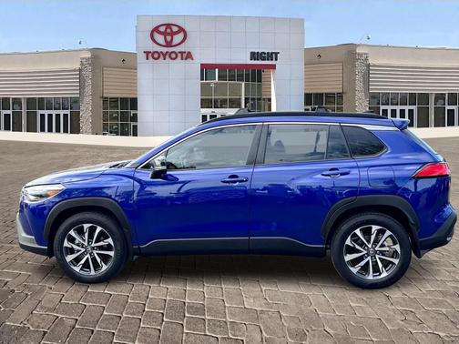 2025 Toyota Corolla Cross XLE